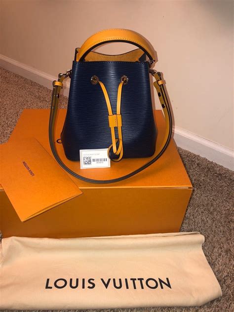 louis vuitton epi noe bb bag